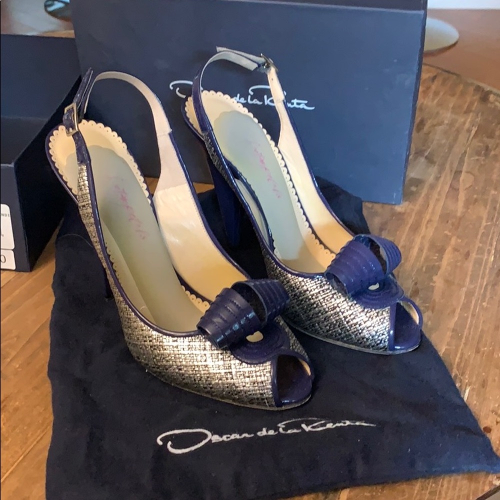 Oscar de la Renta navy and silver sling back heels